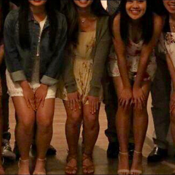 Yellow floral Kimchi Blue romper urban outfitters - Picture 3 of 7